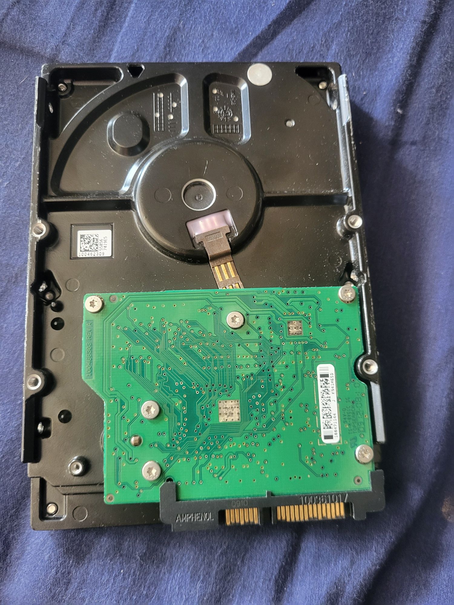 dysk twardy HDD Seagate DB35.4 o pojemności 250 GB.