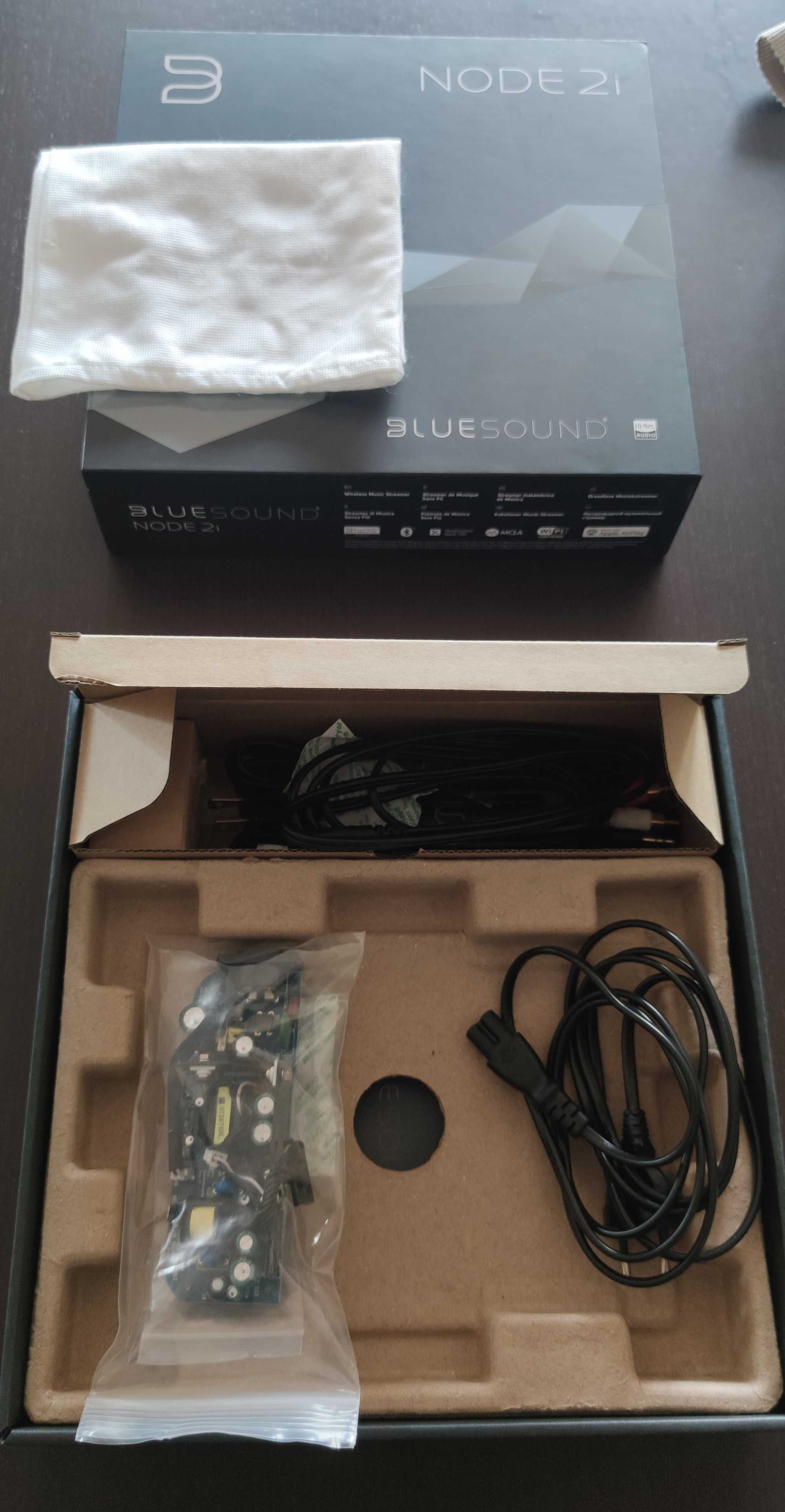 Bluesound Node 2i com LHY DC filter & PSU