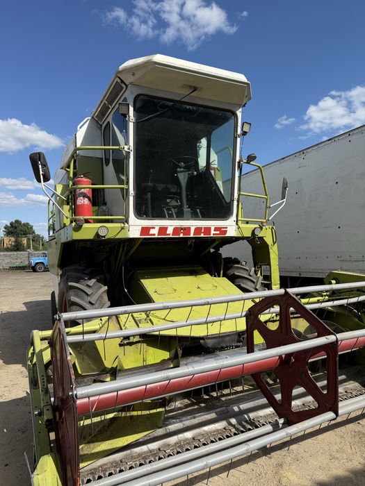 Комбаїн claas dominator 76