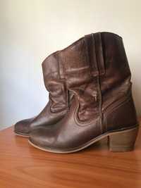 Botas couro mulher