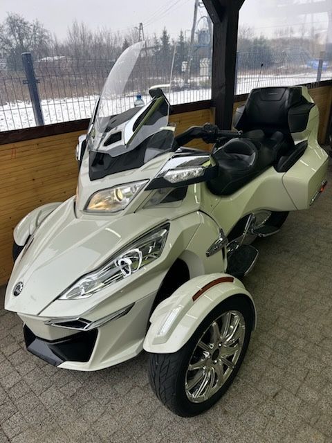 Sprzedam Can-Am Spyder RT (na kat. B)