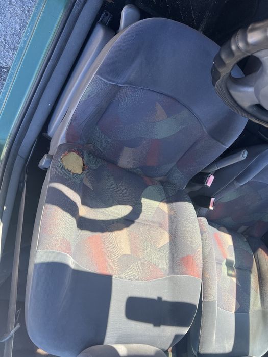 Clio 1.2 duas portas gasolina