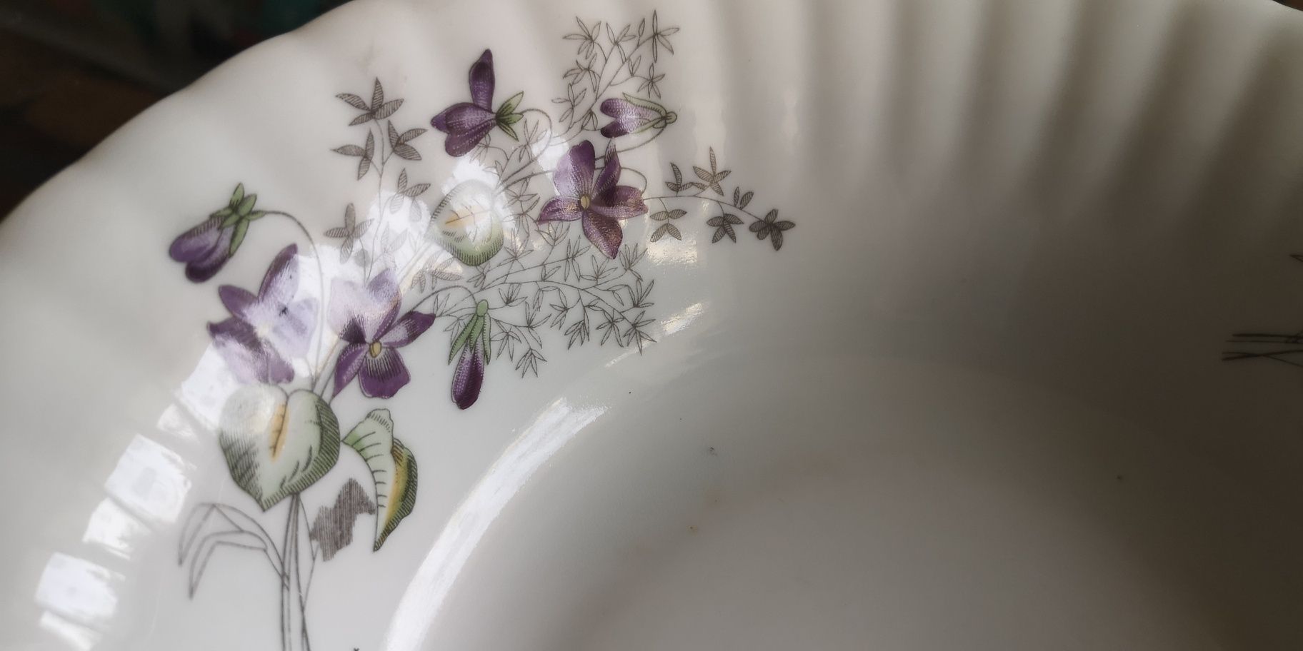 Półmisek w fioletowe kwiatki porcelana Chodzież