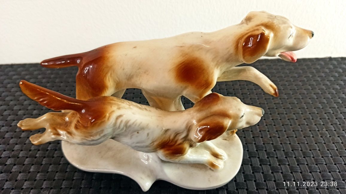 Porcelana Grafenthal  Carl Scheidig Figurka Psy  Myśliwskie Charty
