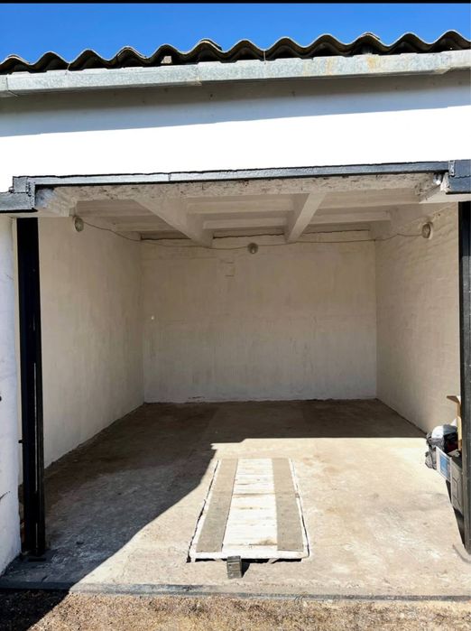 Гараж Кам’яний з підвалом на всю площу 27 м