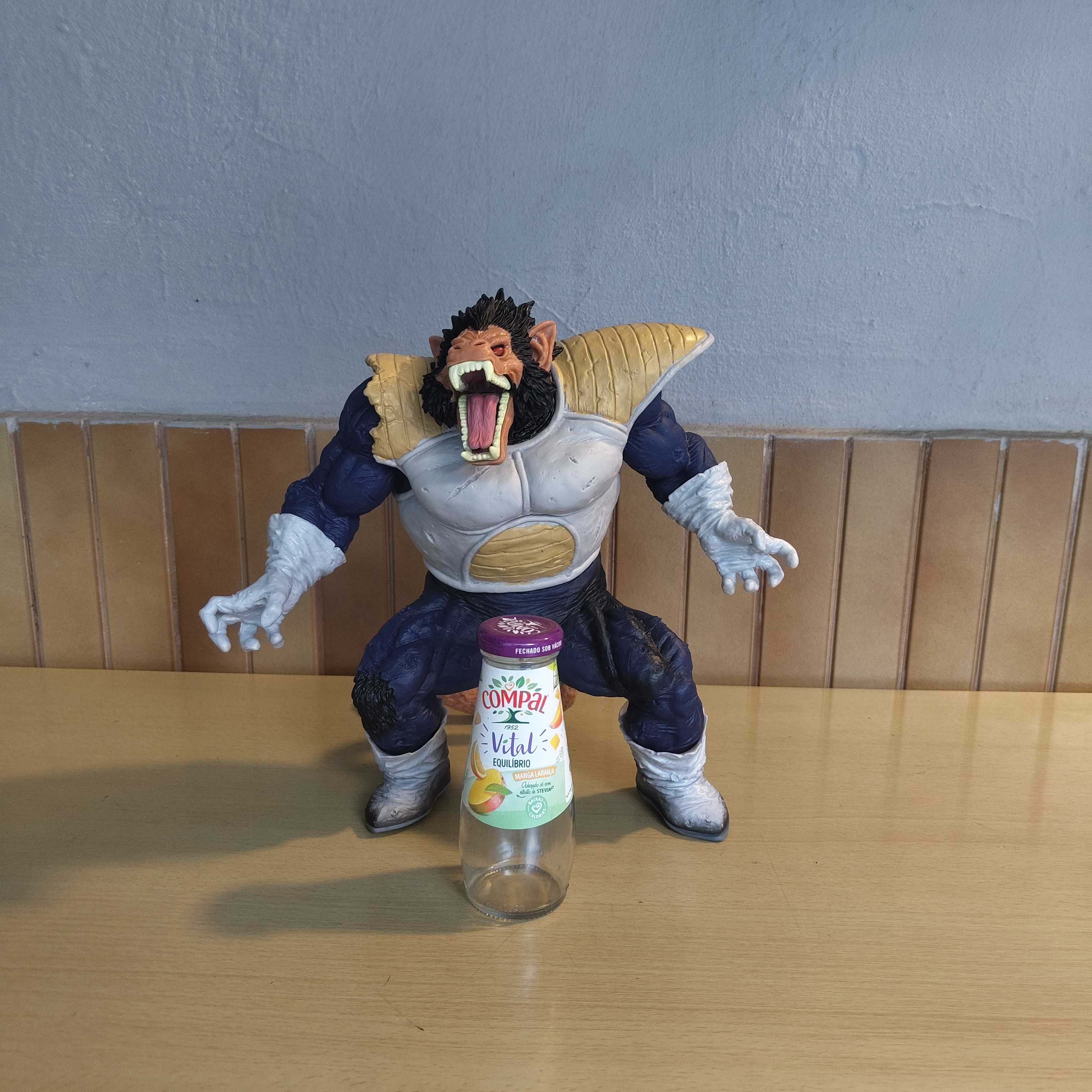 Figura Gigante Vegeta Monkey Dragon Ball