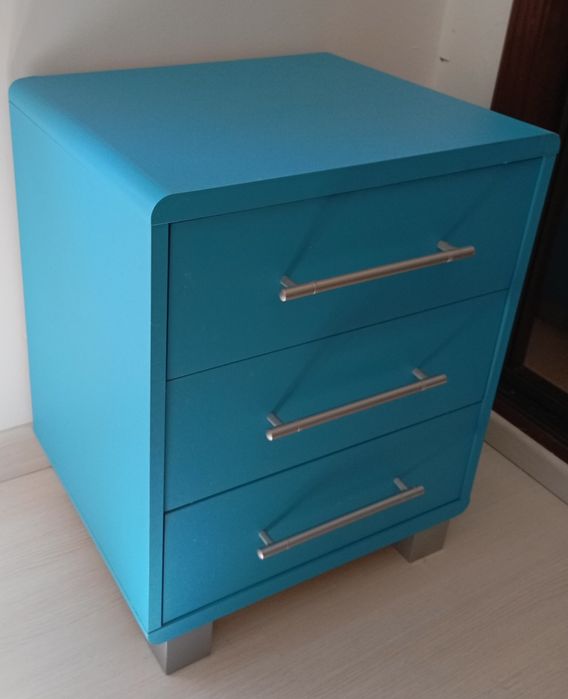 Pequeno móvel em muito bom estado