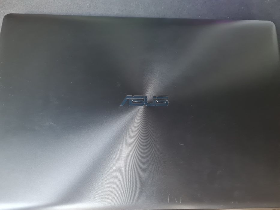 Laptop ASUS F550L Windows 11