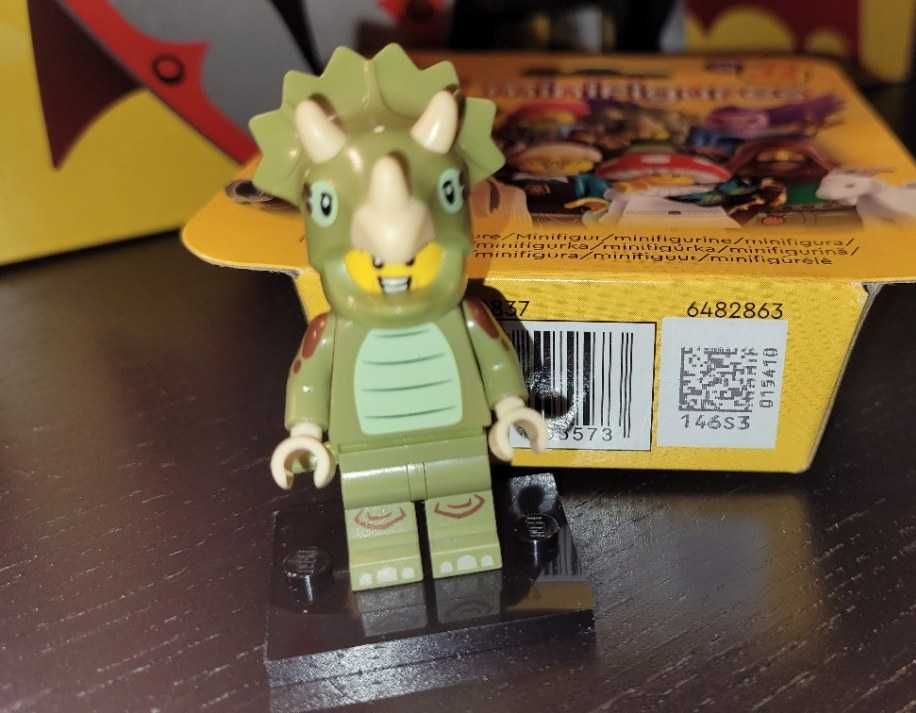Lego col25-8 CMF seria 25 figurka 71045-8: Triceratops, nieotwarta