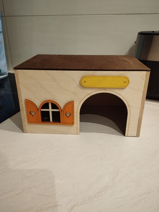 Nowy duży drewniany domek dla chomika, świnki morskiej, gryzonia