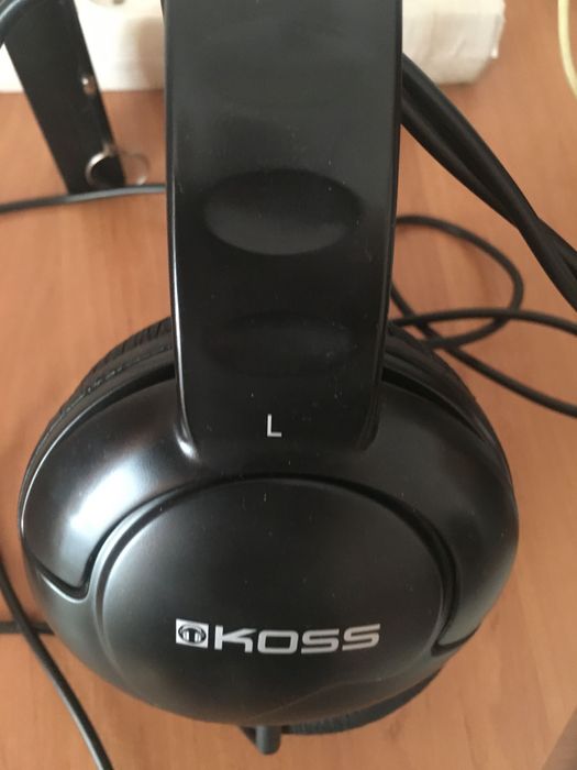 Продам наушники Koss ur20