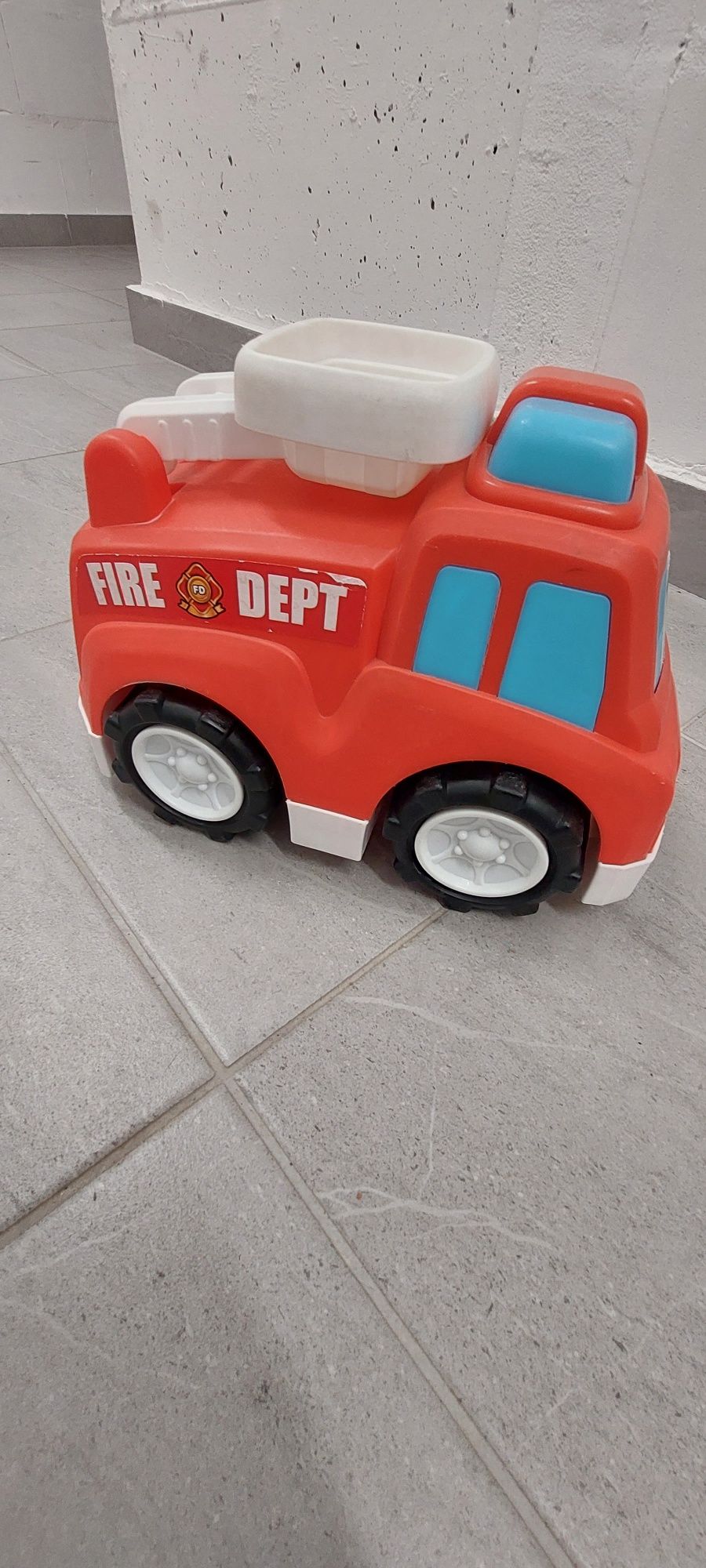 Zabawka dla dziecka straż pożarna Let's Play