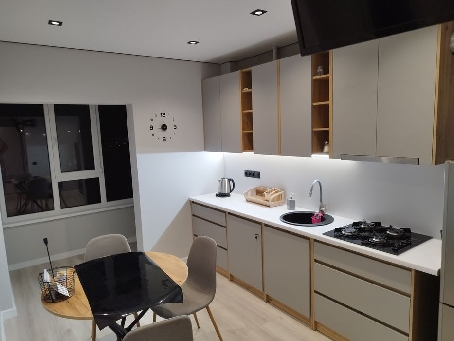 !!! Вільно !!ЦЕНТР! 09.12.2025.. 2 кімнатна євро.