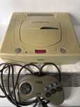 Konsola Sega Saturn z jednym padem - wersja japonska NTSC-J - sprawna