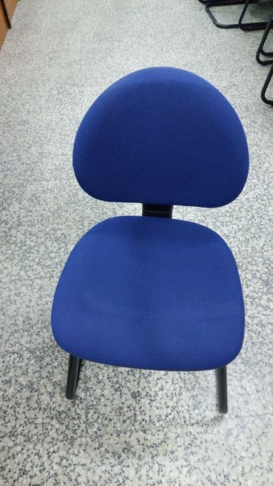 Cadeiras fixa sem braços