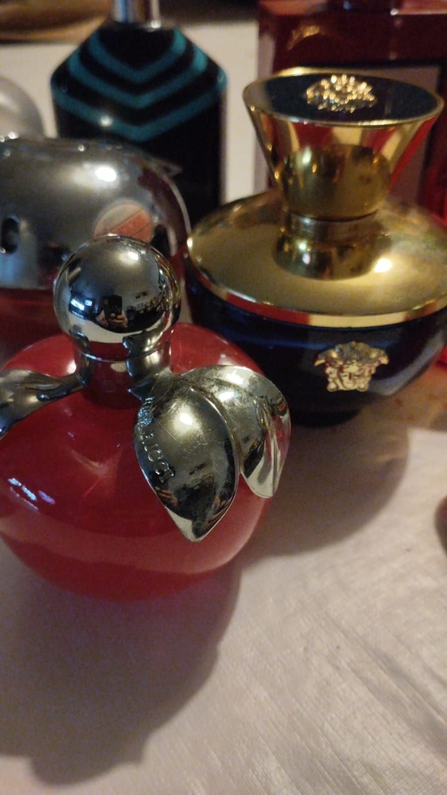 Conjunto de frascos de perfume vazios,