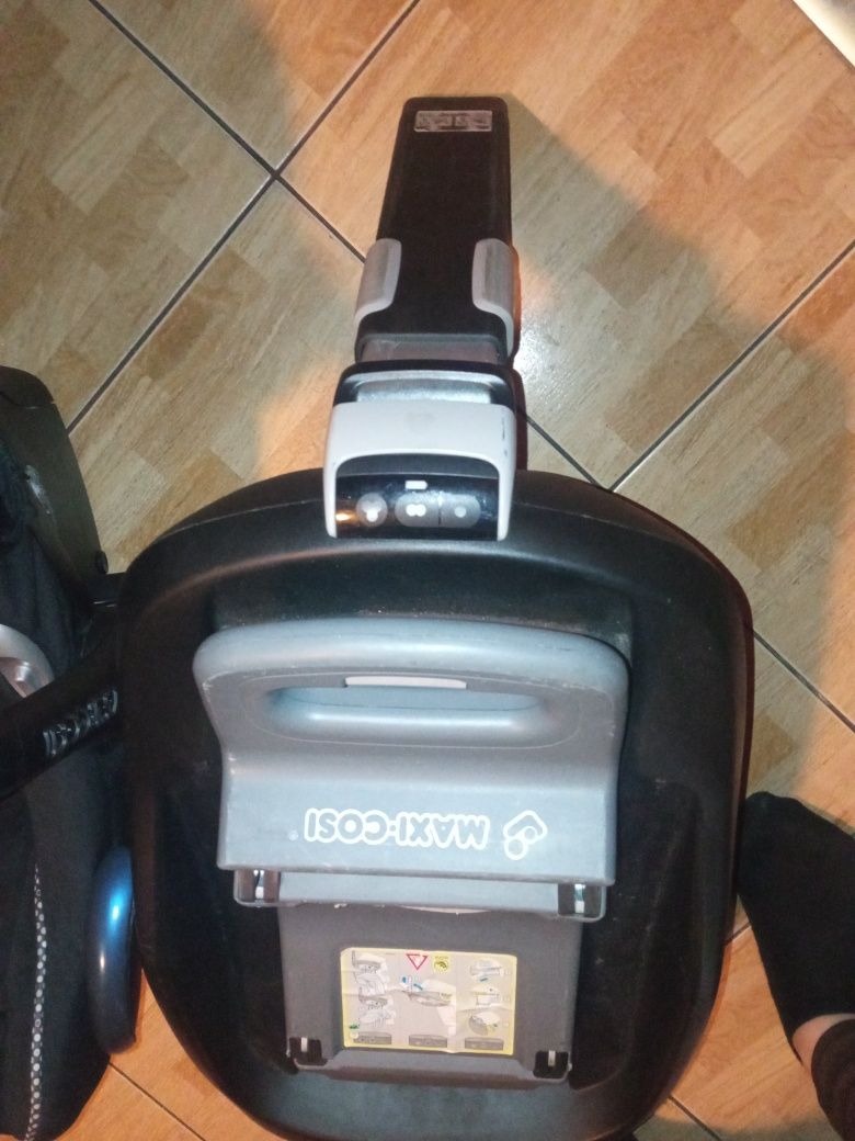 Fotelik 0-13kg z bazą ISOFIX