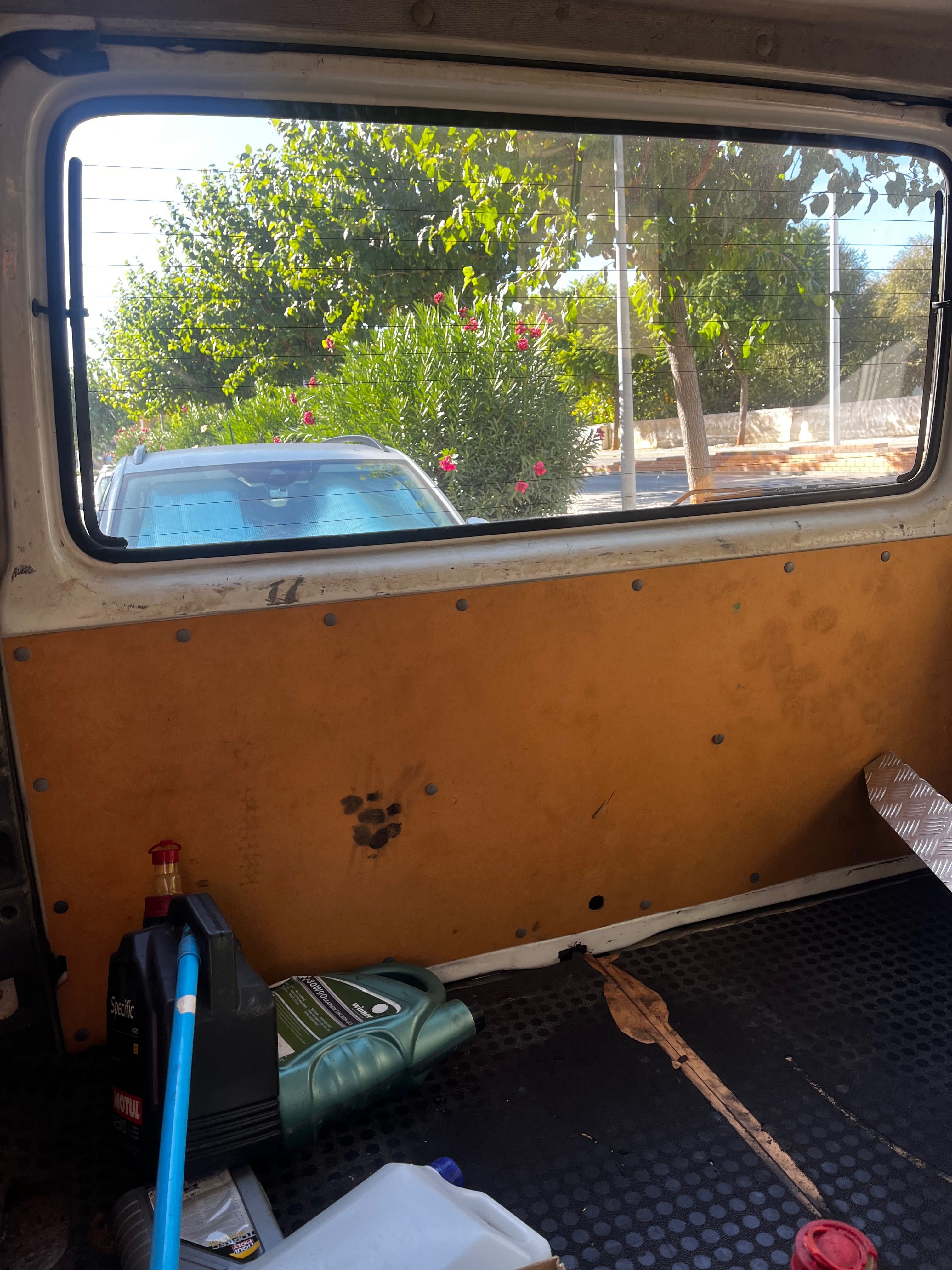 Vende se ford Transit Mista de 7 lugares.