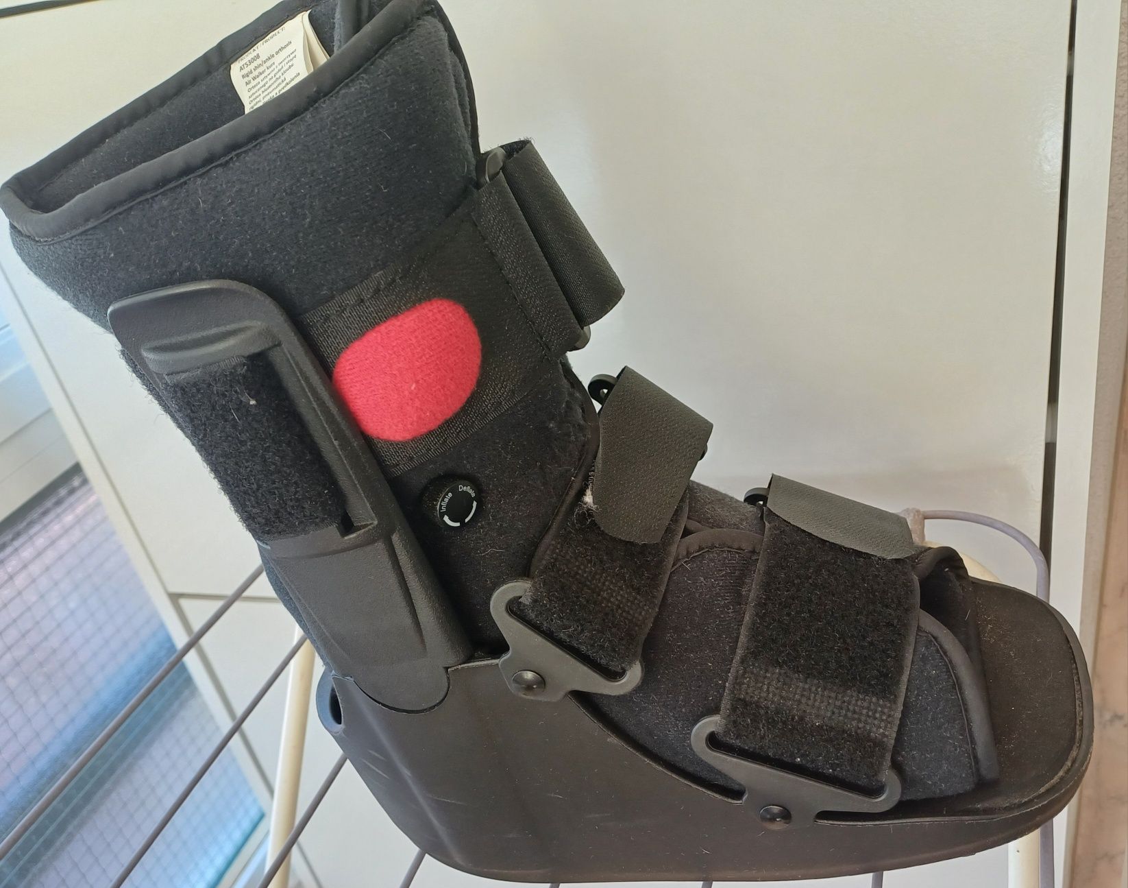 Bota ortopédica do n* 36 ao 40