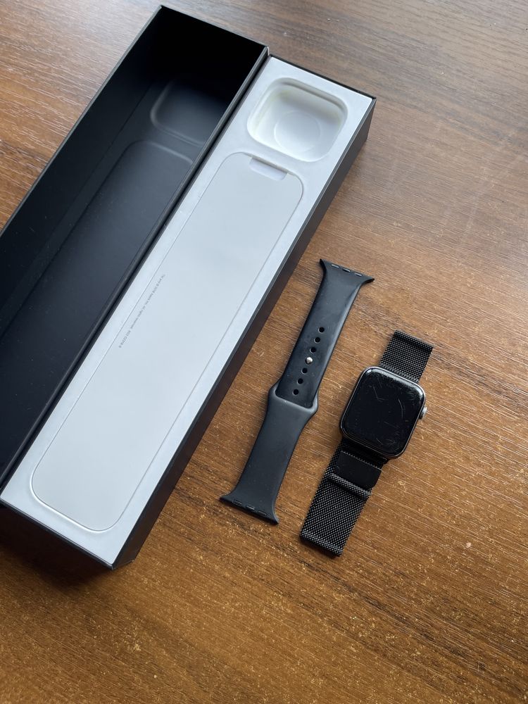 Apple Watch 4 44mm Nike+