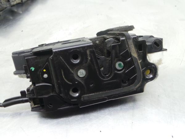 Fechadura / fecho porta frente direito VOLKSWAGEN Polo (6R, 6C)