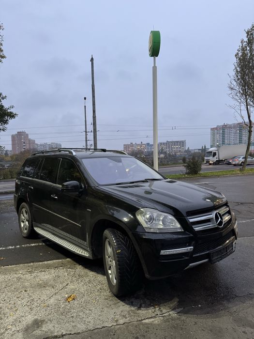 Продам Mercedes GL 2011 года