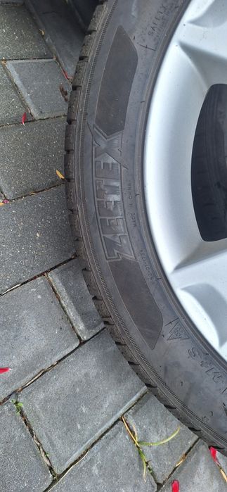 Zimowe koła Mazda 3 .6  17 cali