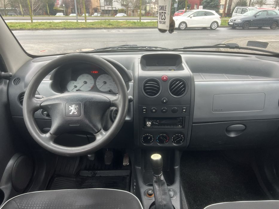 Peugeot Partner 1.6 16V 109KM 2Klucze Klimatyzacja Hak Niski Przebieg