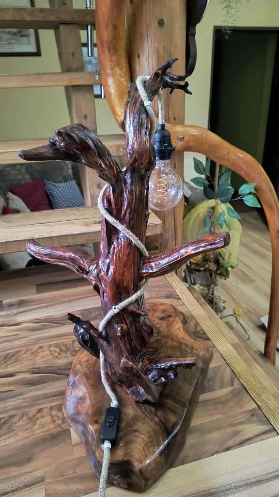 Lampa noca drewniana