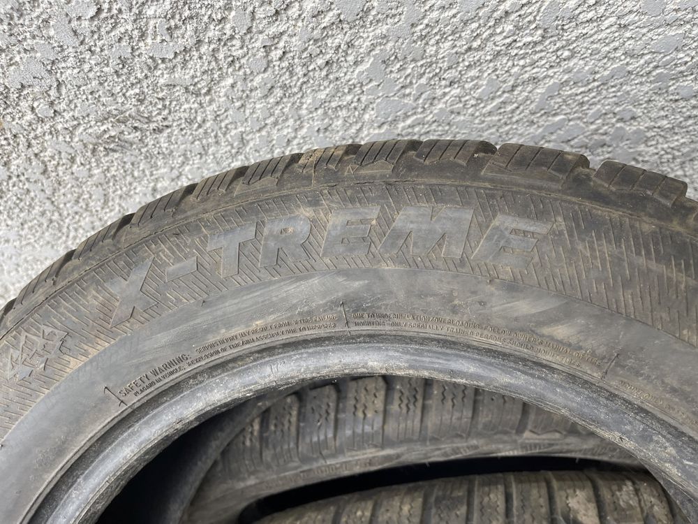 Продам три зимних колеса Avalanche X-Treme 235/55 R17