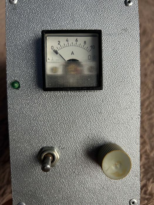 Зарядний пристрій 12 вольт