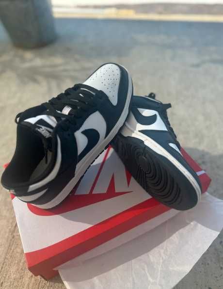 Nike Dunk Low Panda Retro Black and White  42.5