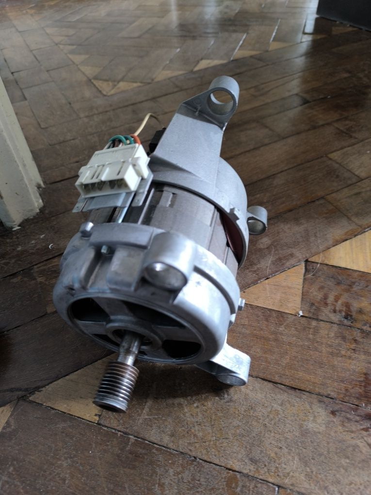 Máquina de lavar Indesit 7kg (motor)