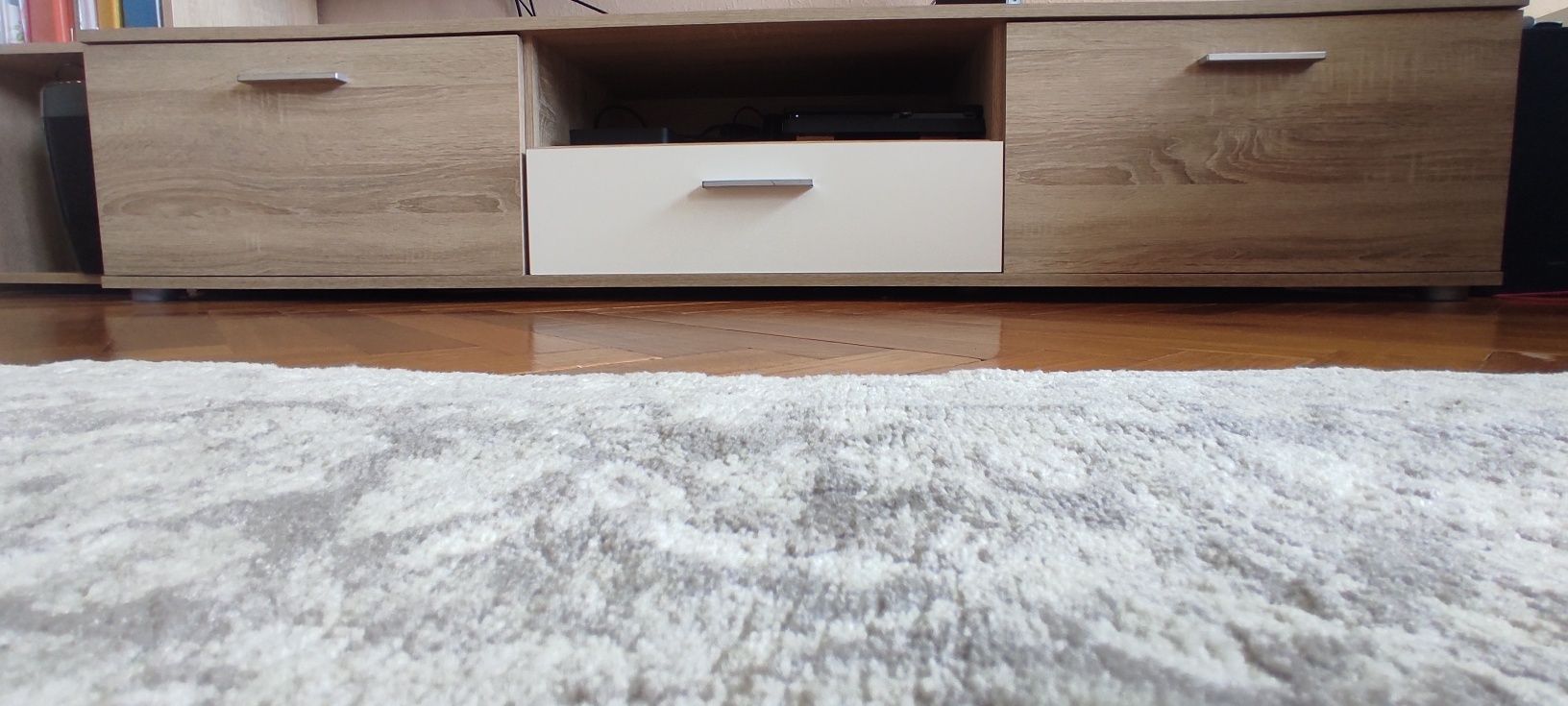 Szafka pod telewizor