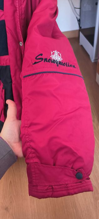 Casaco para o frio vermelho