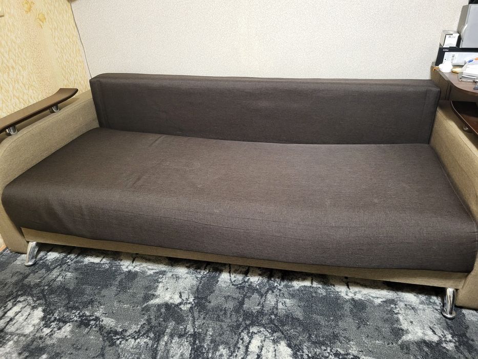 Продам диван 218"145