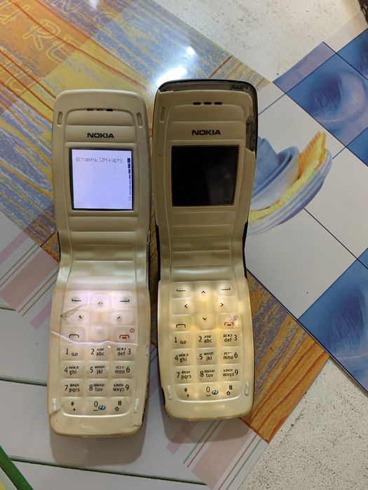 Лот кнопочные телефоны на запчасти.