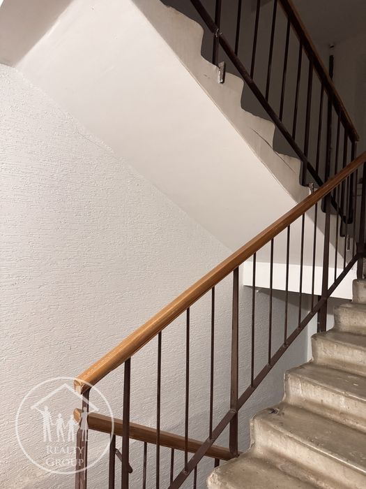 3к на Сихові, ізольовані кімнати +паркомісце +підвал