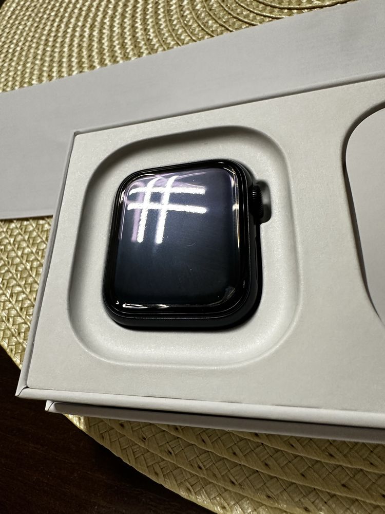 Apple Watch SE (2 gen) 40mm Midnight (północ)