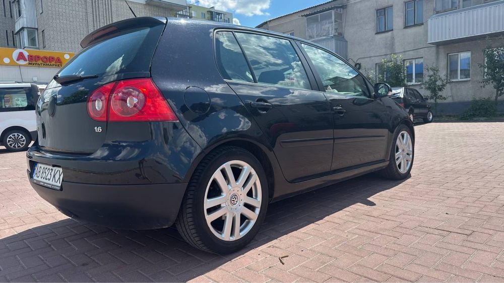 Продам Volkswagen Golf 5