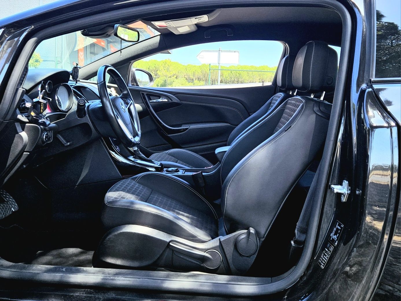 Opel Astra J GTC