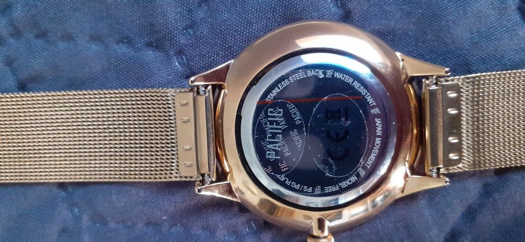 Zegarek Pacific złoty damski