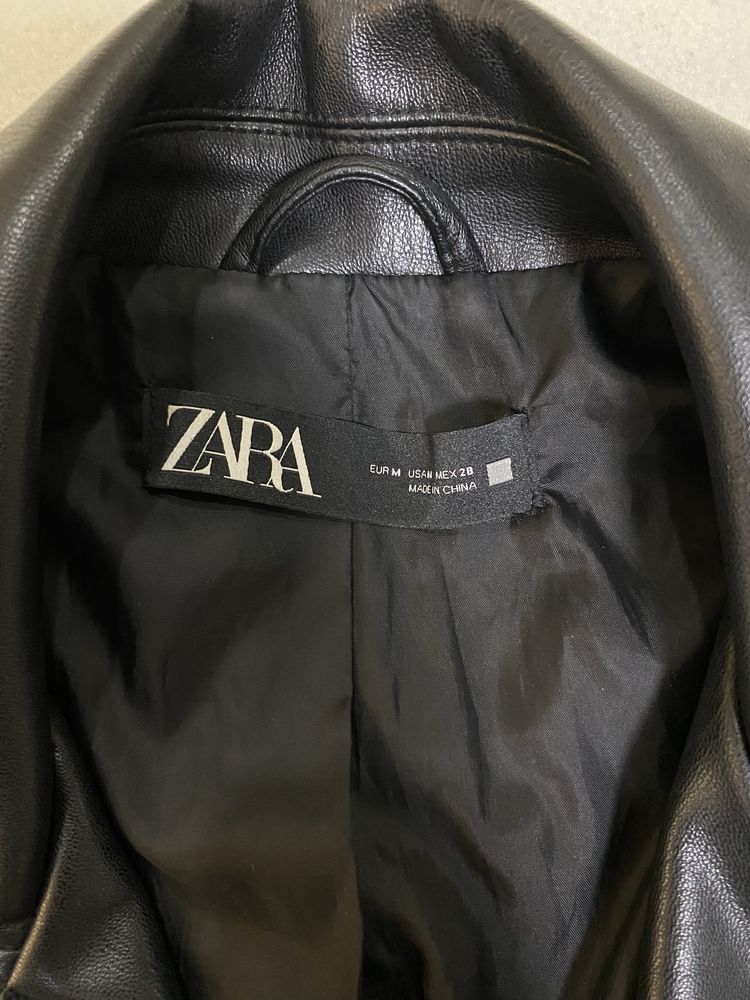 Косуха чорна Zara