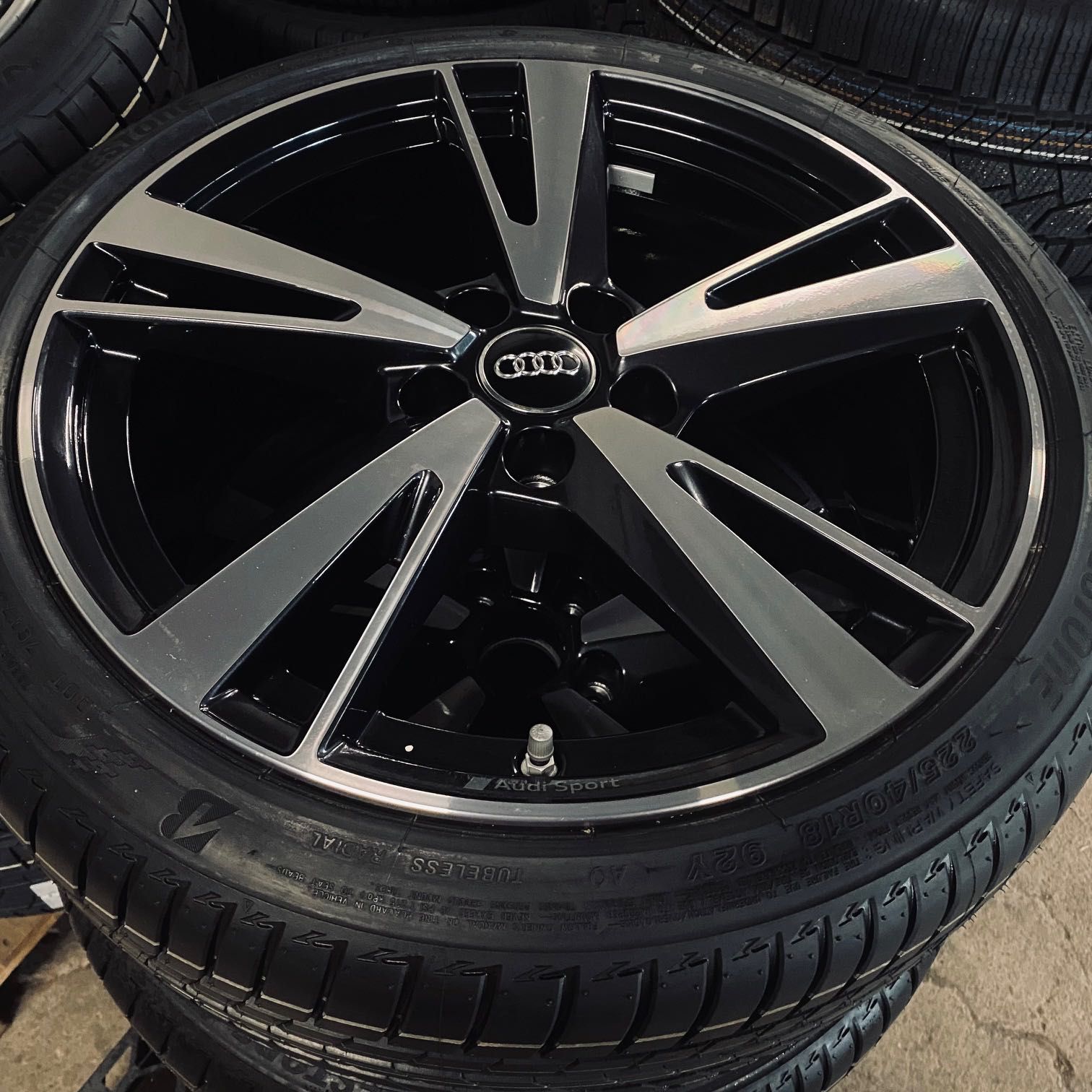 Koła 18” Audi A3 S3 8Y Audi Sport, felgi z oponami 225/40R18 S-Line