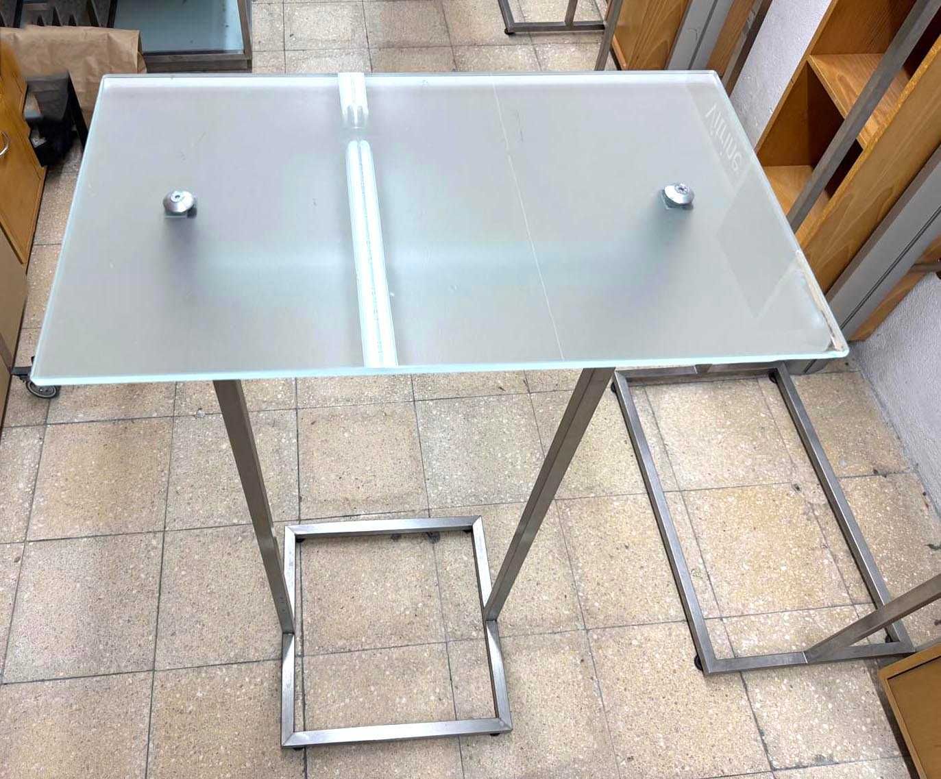 Expositor de Loja “Ilha” em Inox, tampo de vidro