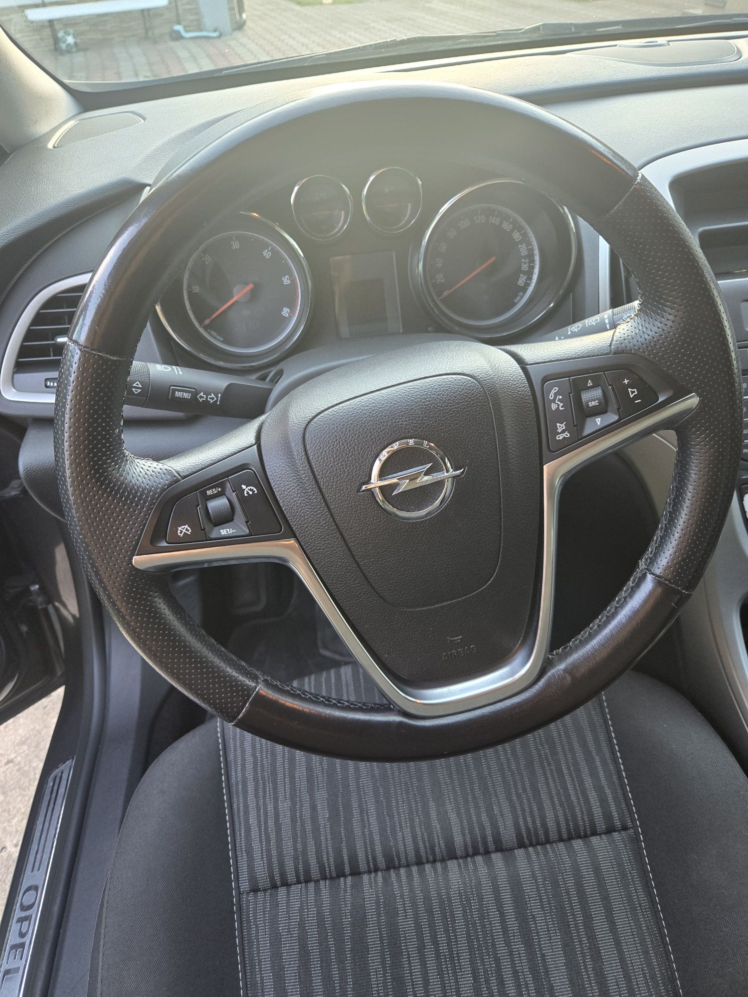 Opel Astra J 1.7 CDTI 110 KM – 2010 r.