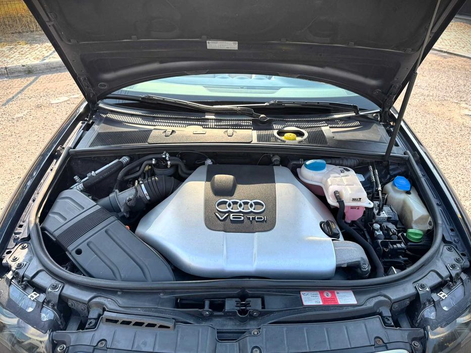 Audi A4 Cabrio 2.5 TDi V6 163cv Exclusive, 207.000km, 2004