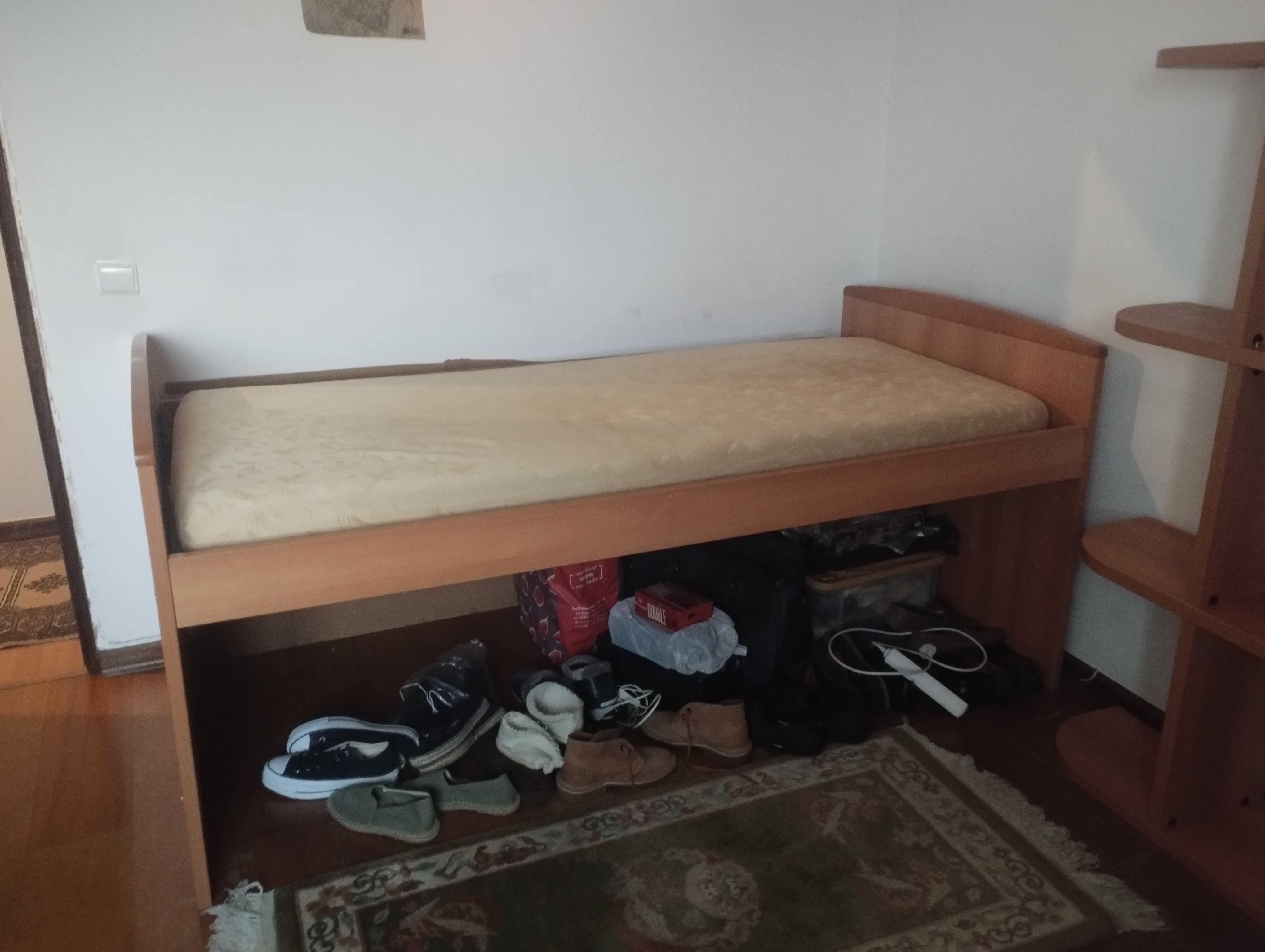 Cama de solteiro