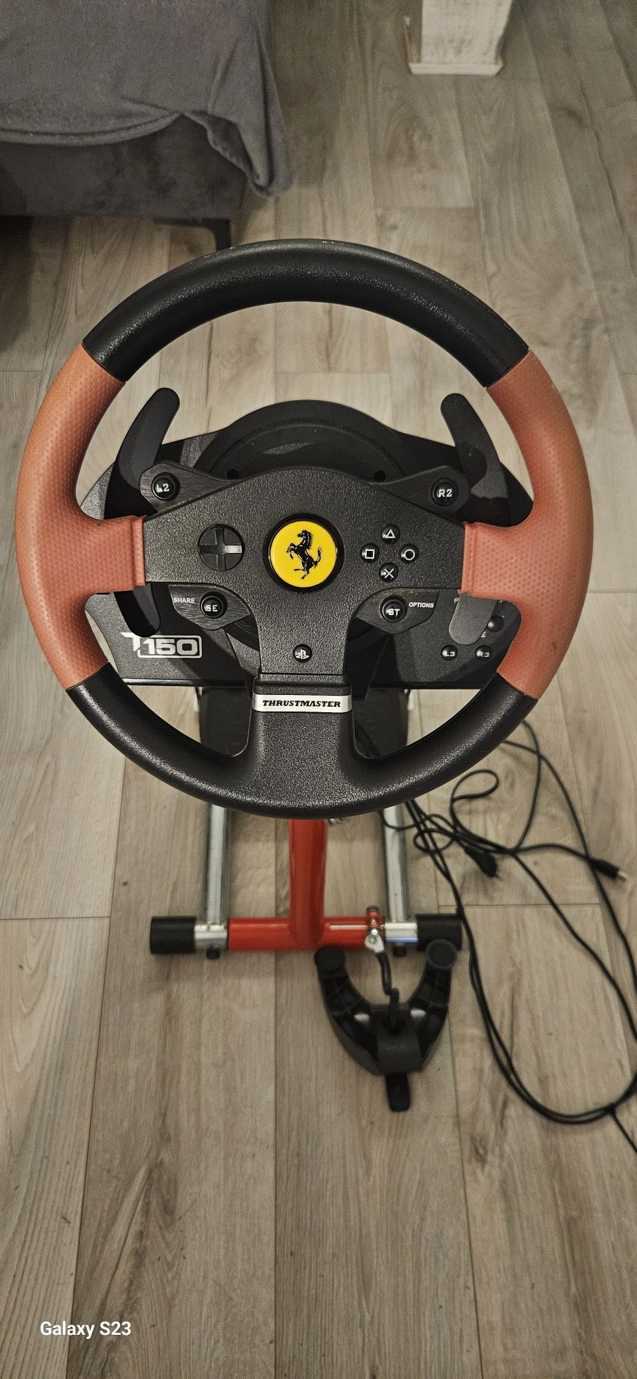 Kierownica Thrustmaster T150 + stojak