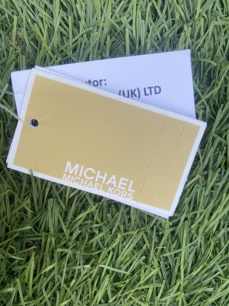 Porta moedas Michael Kors ( Novo com etiqueta )